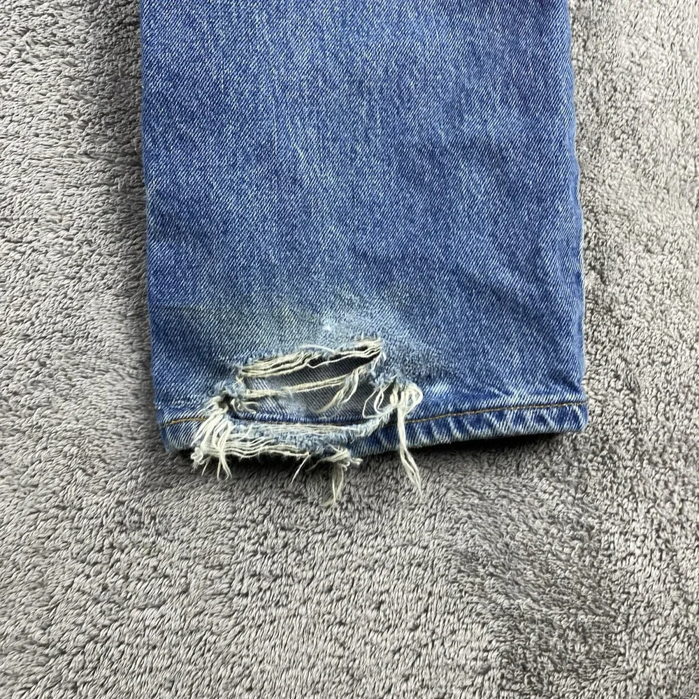 Levis 550 Relaxed Fit‎ Tapered Leg Jeans Mens 38x30 Blue Denim Vintage Y2K